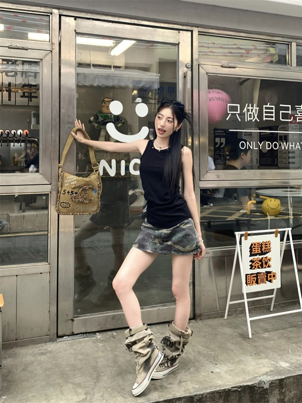 アメリカンクールホットガールファッションスーツ女性のための春の新しいリベットファッションベスト迷彩作業服スカートツーピースセット|undefined