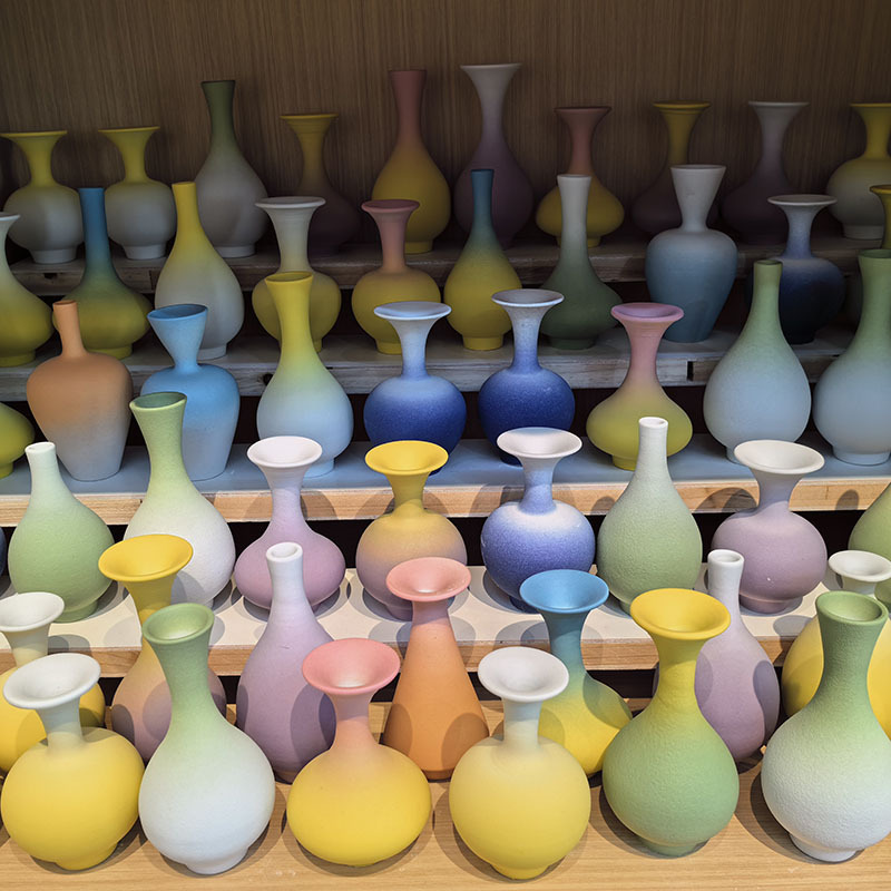 Ceramic Small Vase Jingdezhen Handmade Creative Ornament Flower Pot Dried Flowers Candy Color Small Frosted Rainbow Gradient