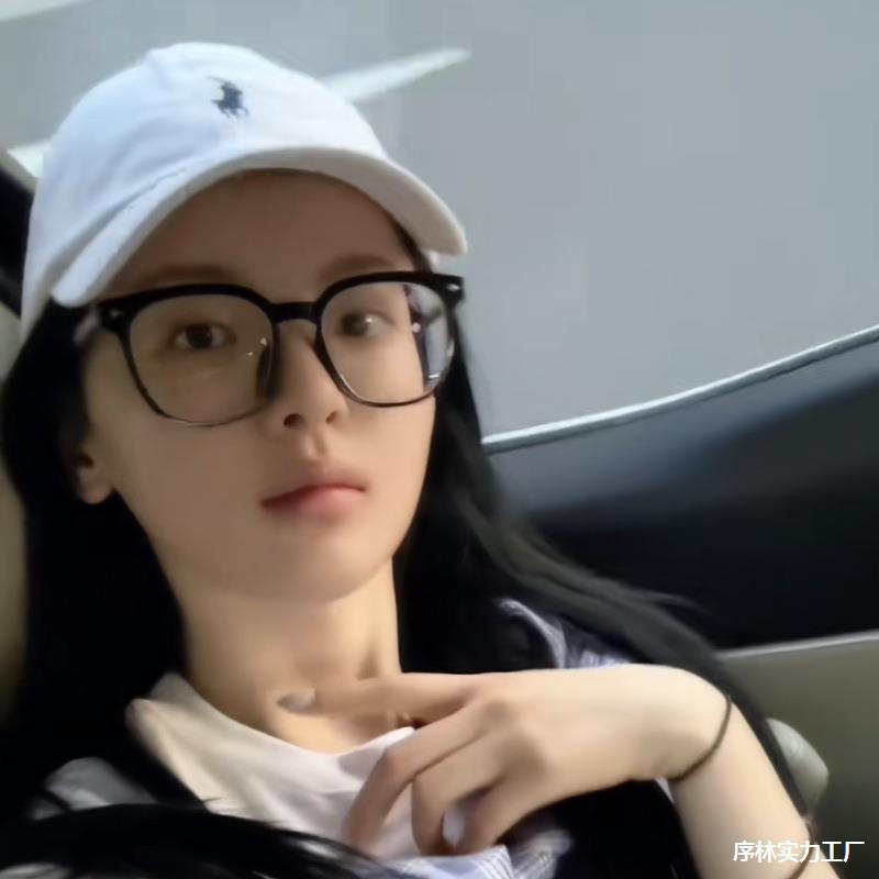 楊超越と同じスタイルの女性用帽子、カーブしたつばのソフトトップポニーロゴベースボールキャップ、トレンディなカーキの多用途な秋冬のカップルベースボールキャップ|undefined