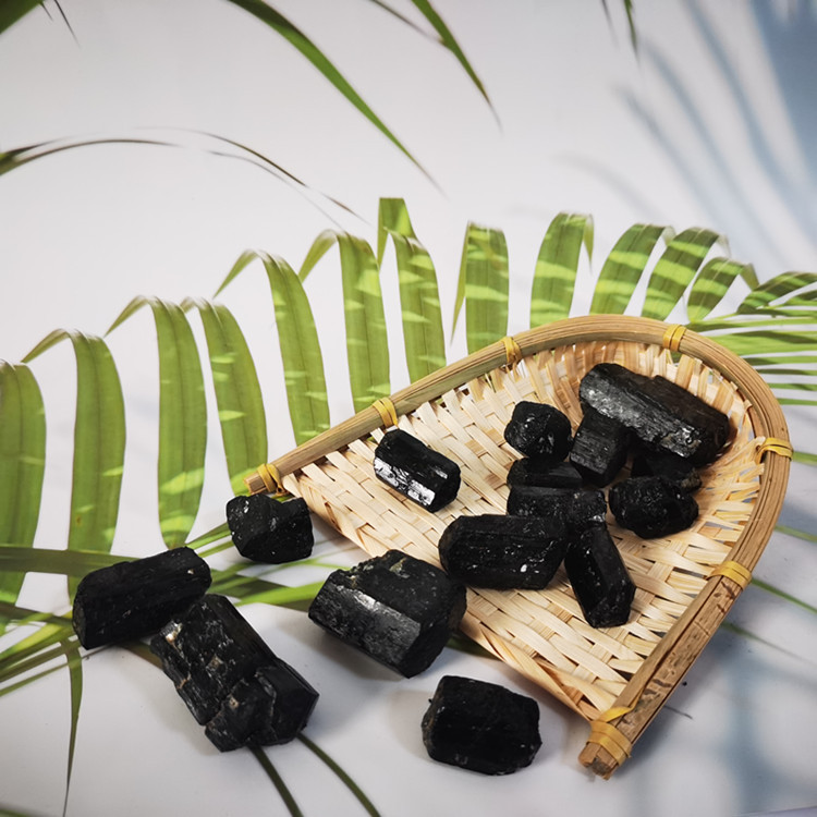 晶体黑色电气石（Tourmaline）6-10mm电气石碧玺矿石 电气石颗粒