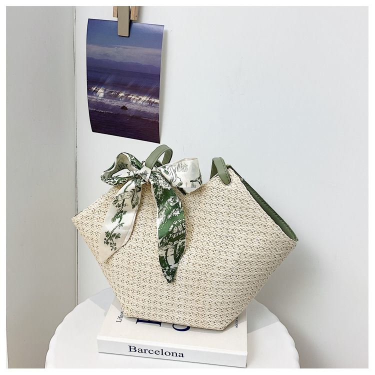 Vacation Solid Color Hexagon Zipper Straw Bag display picture 3