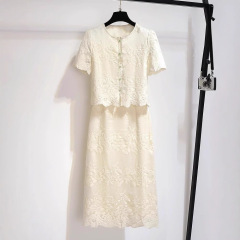 新しい中国風のセレブの国民風スーツ女性のための 2025 新しい重刺繍ジャカードスリムスカート 2 点セット