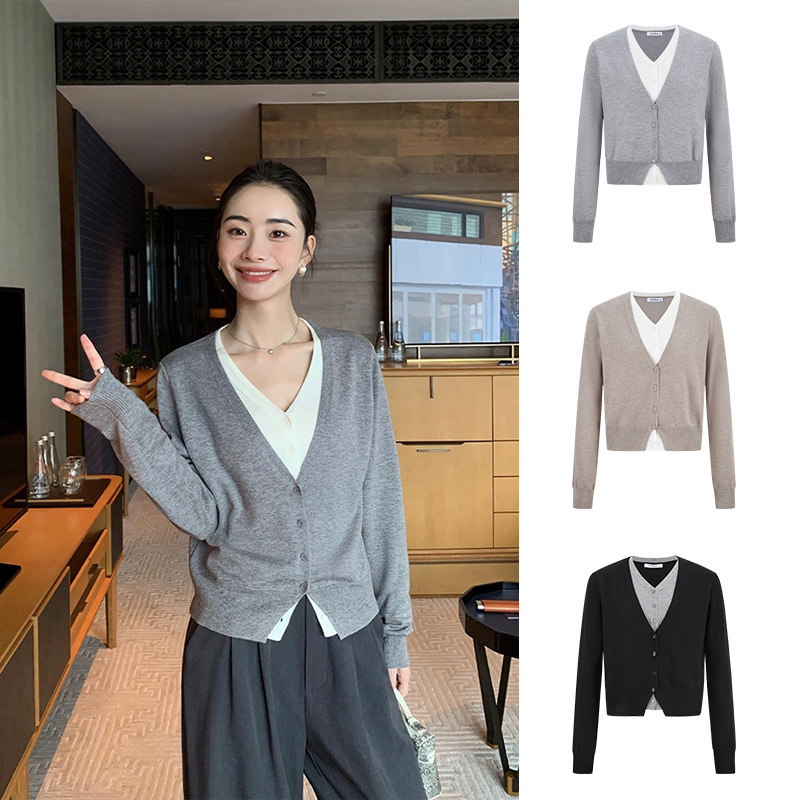 Fashion Patchwork Faux Two-Piece V-Neck Long-Sleeve Knitted Cardigan for Women, Autumn 2025 New Loose Slimming Sweater Top