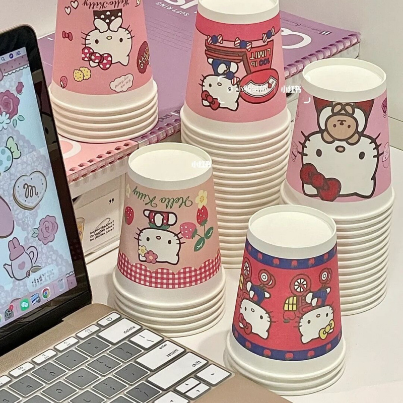 高颜値家庭用祝日の紙コップの赤い本のコップの水を厚くして同じ色の紙を厚くします。|undefined