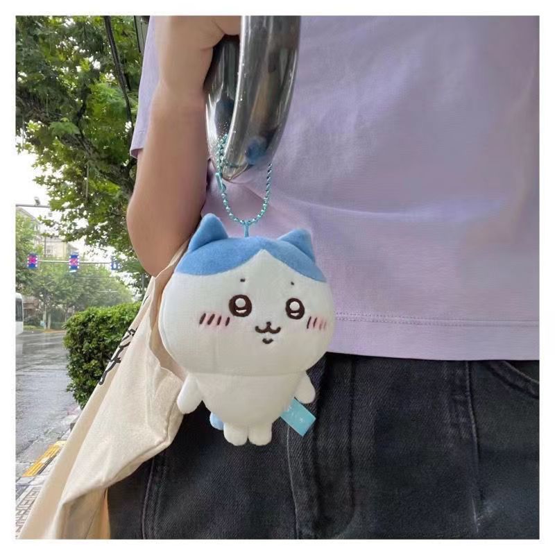 自嘲chiikawa伊卡小八小腳站姿毛絨掛件公仔包超軟掛飾