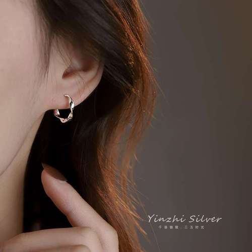 Minimalist Moebius Ring Earrings, Unique Ear Cuffs for Students, Simple Ear Studs for Women, Summer Trendy Ear Accessories with Design Sense