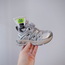 2025冬季新款童鞋男童轻便舒适运动跑步鞋韩版加厚保暖女童老爹鞋