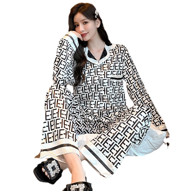 Luz de lujo estilo Chanel pijamas de las mujeres de terciopelo dorado solapa cardigan Otoño e Invierno de manga larga pantalones dulce casual traje de desgaste para el hogar