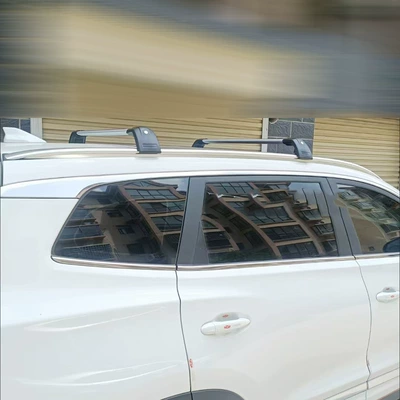 Roof rack — Roof Rack - two-silver-and-black-crossbars-lynk-co-900