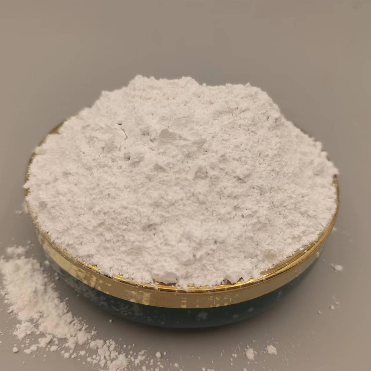 阻燃剂蒙脱土钠基蒙脱土 钻井泥浆悬浮剂 蒙脱土悬浮剂有机膨润土