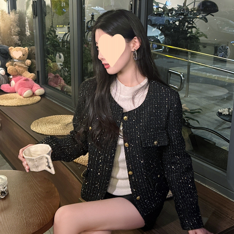 검은 색 긴 소매