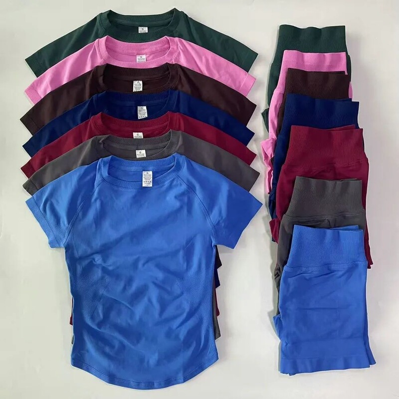 25+ new solid color nude-feel sports yoga outfits, slim-fit stretchy T-shirts and fitness shorts for women 25+ new solid color nude-feel sports yoga outfits, slim-fit stretchy T-shirts and fitness shorts for women