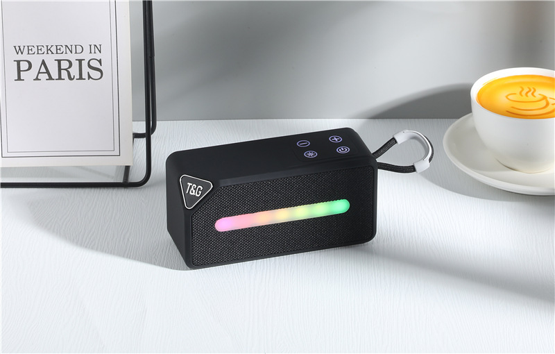 Transfronterizo nuevo TG685 altavoz Bluetooth portátil led tarjeta subwoofer inalámbrico Bluetooth sensación de sonido ambiente