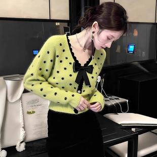 �Gɫ���c�����YV�Iᘿ��_��Ů�ﶬ�¿��̺����Շ����L��ë������