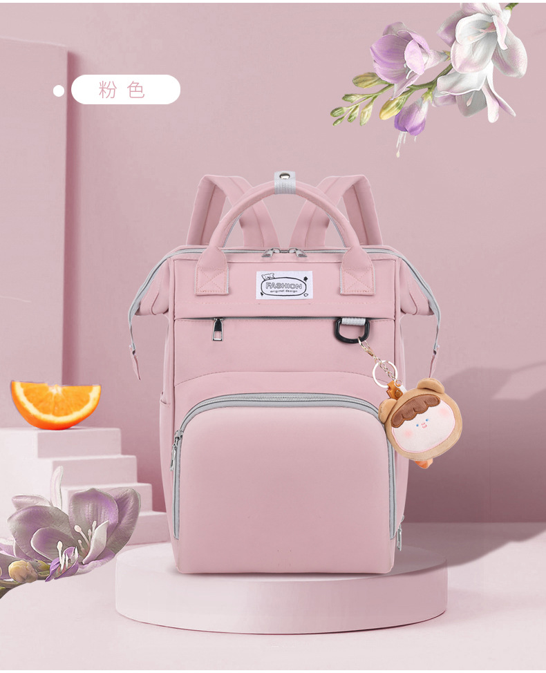 펜던트가 달린 핑크