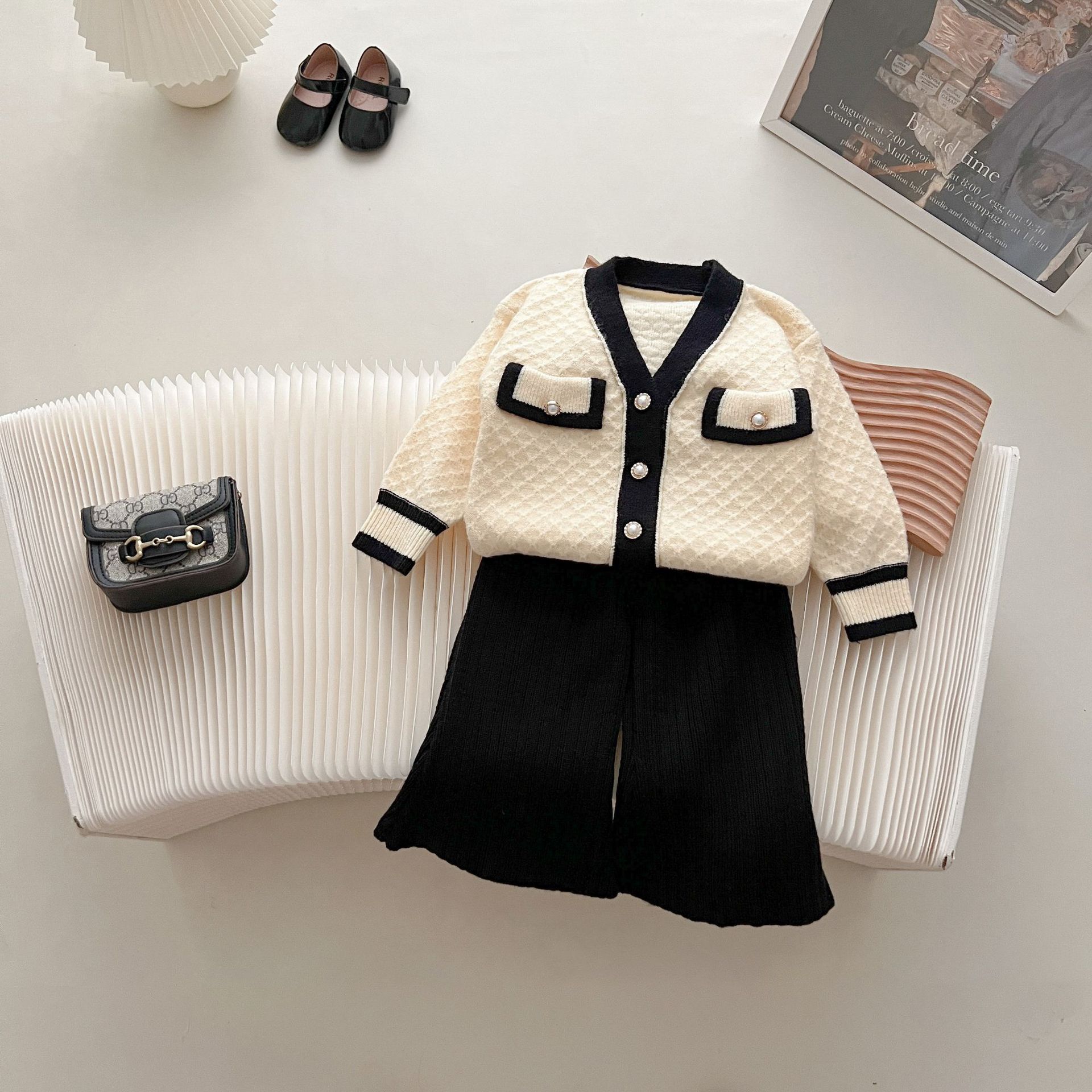 JINYONG Girls' Korean Edition Autumn Fashionable Small Fragrance Sweater Cardigan Flare Pants Knitted Two Piece Set_voghion.com