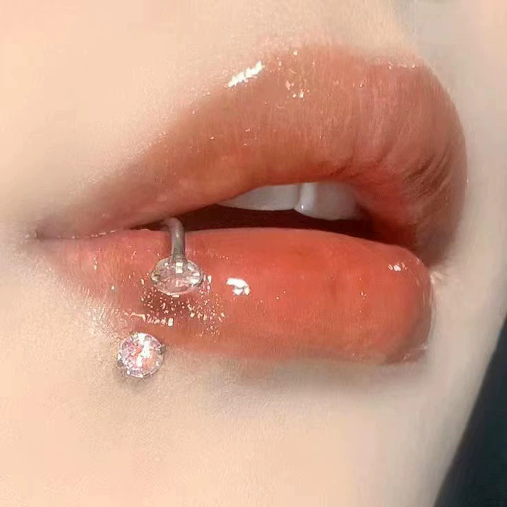 Б piercing с цирконием, без упоминания площадки