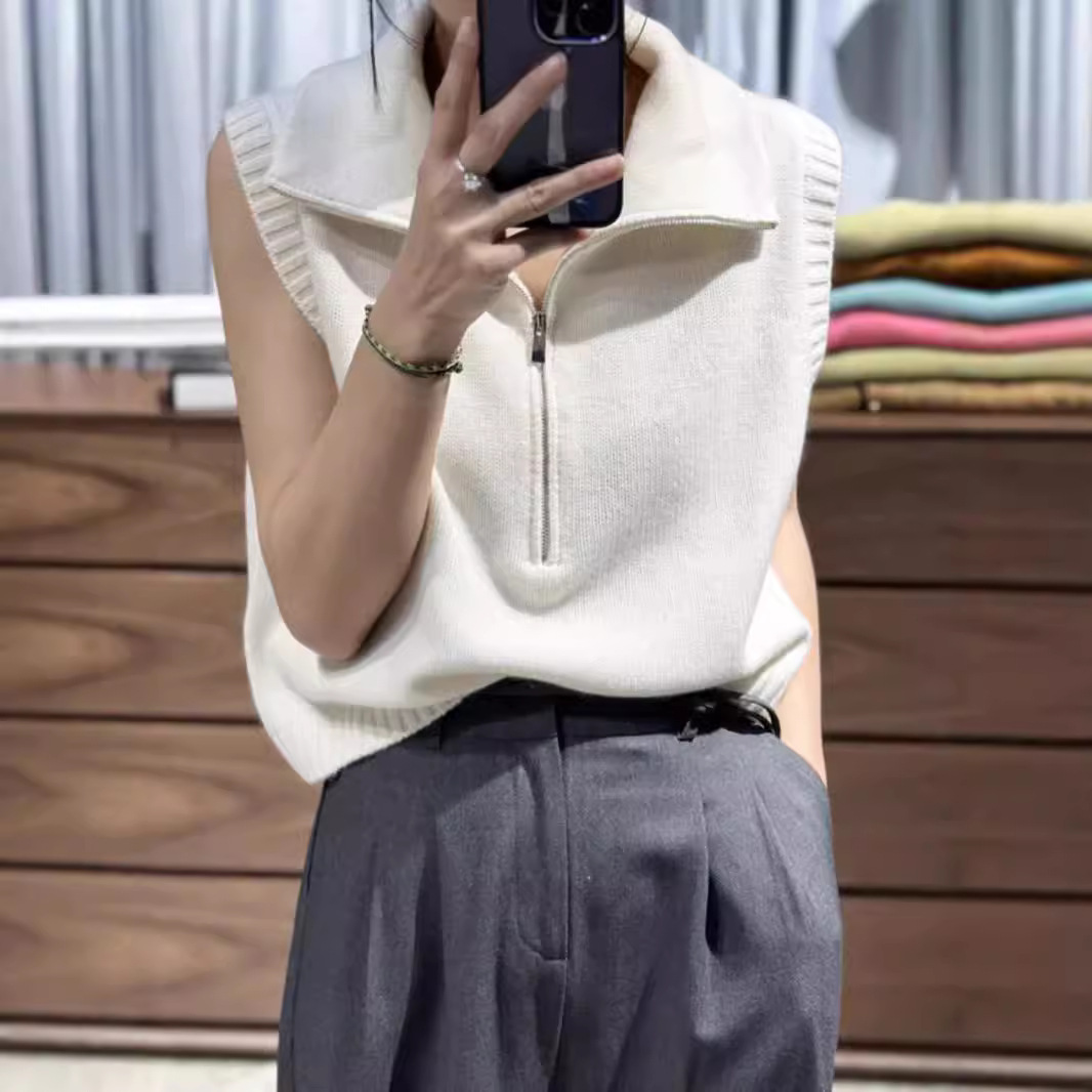 Knitted demi-season vest