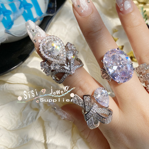 Sisi exaggerated niche dan-shaped zirconium diamond ring for women 18K gold-plated brilliant eight hearts and eight arrows crown dove egg engagement ring