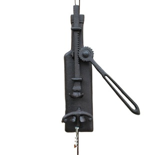 European Cast Iron Crafts Retro Wine Bottle Opener Bar Club Courtyard Home Wall Decoration Can Be Delivered with Free Shipping