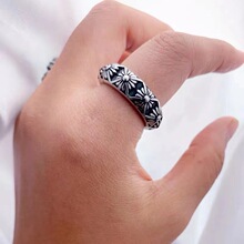 克罗伈闭口十字花戒指CH男女情侣朋克皇冠欧美时尚潮流指环