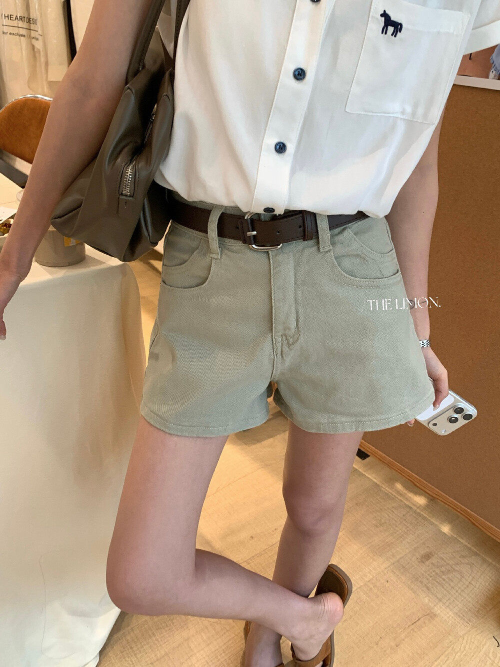 Quần short jean nữ lưng cao thiết kế hai túi phong cách trẻ trung — màu đen, Cao bồi xanh, trắng ngà, Xanh lá cây nhạtcolor chi tiết 27