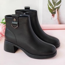 2025冬季新款中老年防滑短靴软皮粗跟加绒马丁靴跨境软底妈妈皮鞋