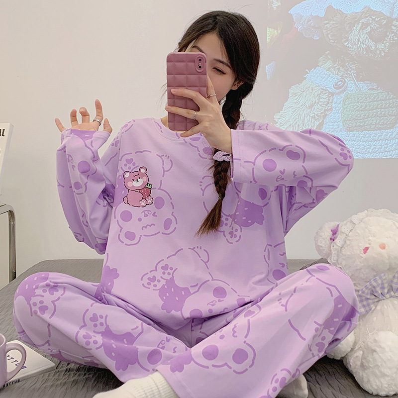 보라색 딸기 곰