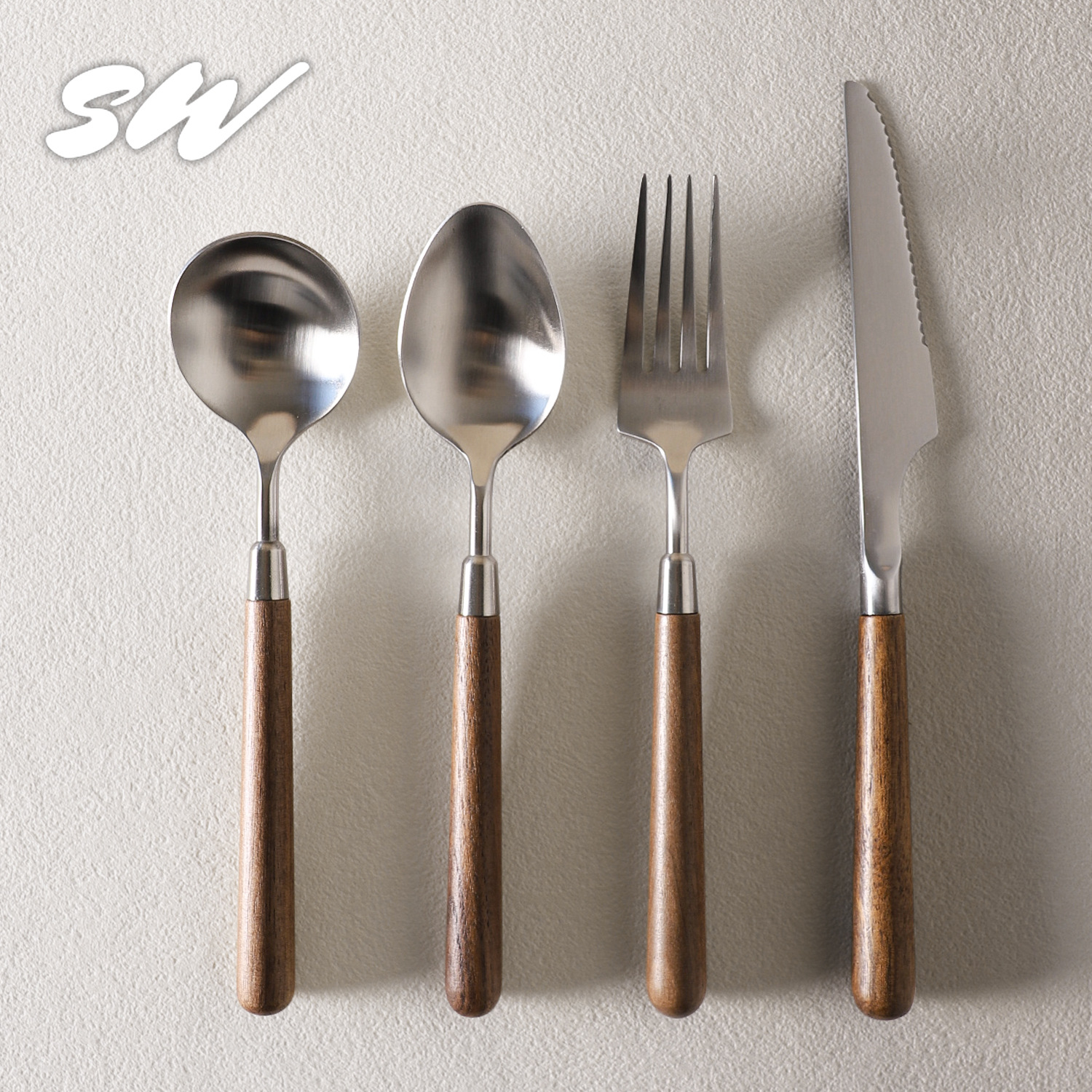 Tres nieblas retro cubiertos de madera sólida de nuez filete cuchillo y tenedor de postre cucharas de acero inoxidable cubiertos de comida occidental refinado