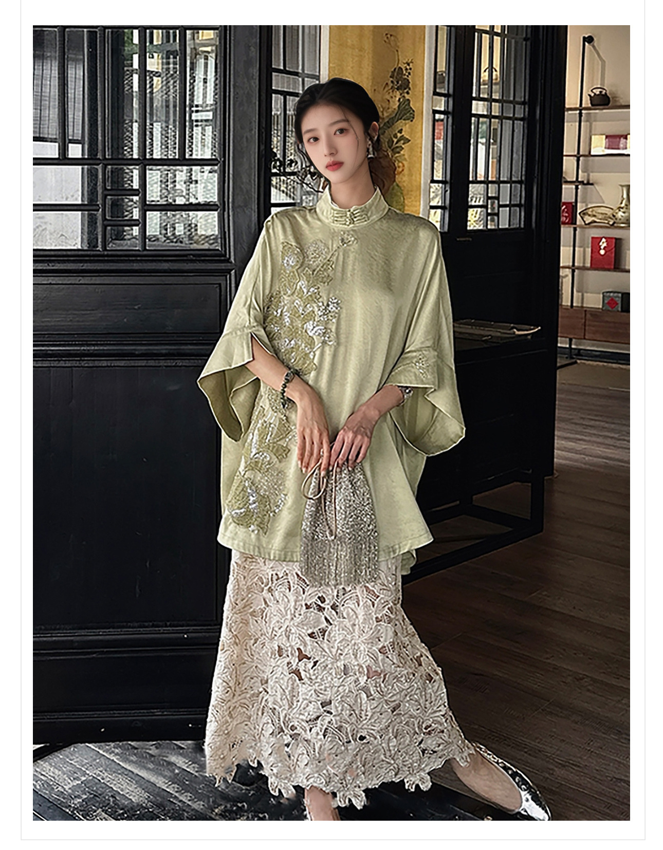 Áo sơ mi nữ dáng rộng phong cách Trung Hoa mới, thêu nút và ngọc trai hình sen, dài trung bình N6077 — Màu mơ chi tiết 3