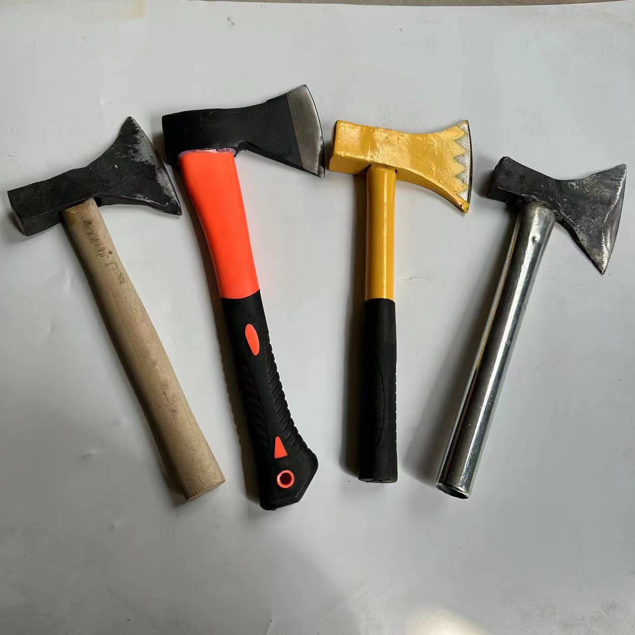 生产批发钢管柄斧头  黄色喷塑斧头  铁柄斧子砍柴钢制防锈