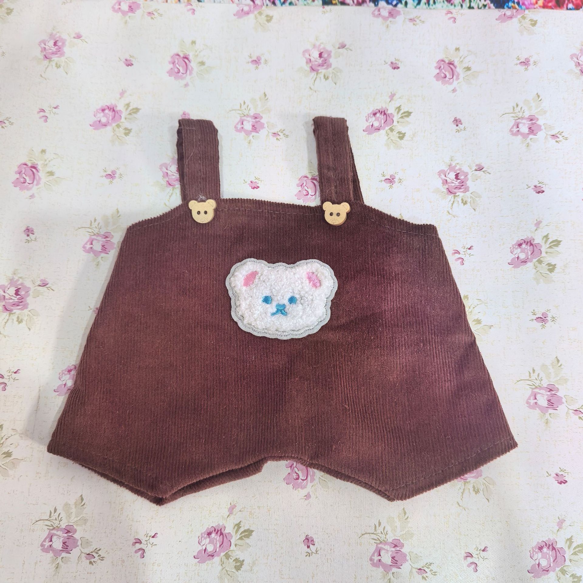 Macacão vermelho tijolo / Fantasia de Lena Bear 30CM (apenas fantasia vendida
