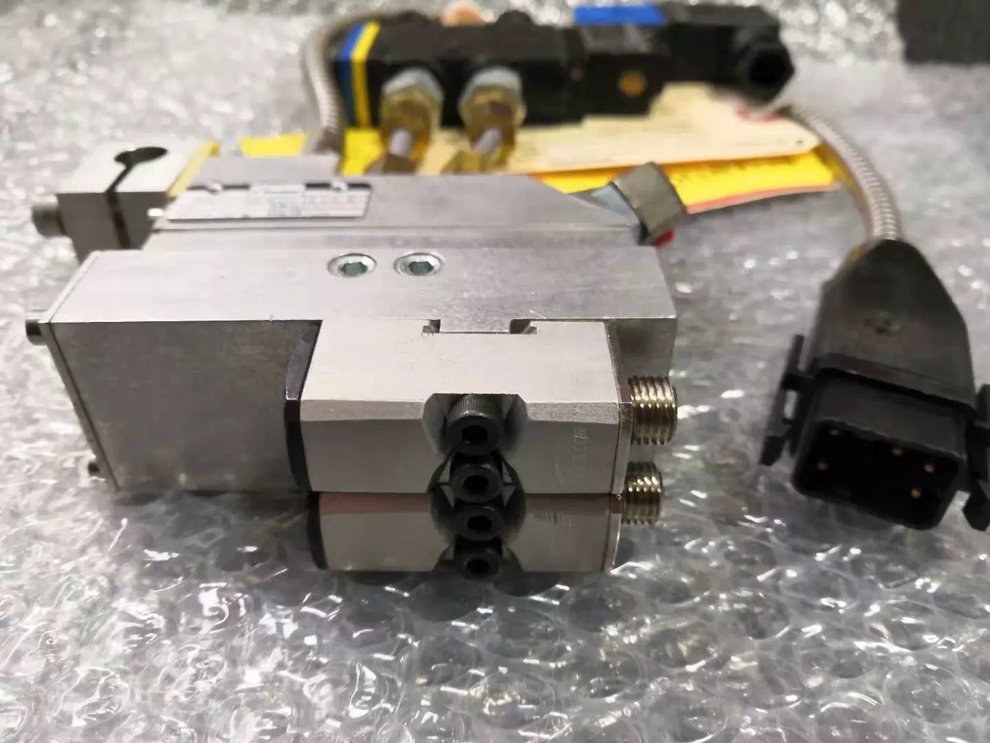 Norwin мини-двойной пистолет-распылитель MIB02TLP BACKFEED CA P-16 W Пневматический пистолет