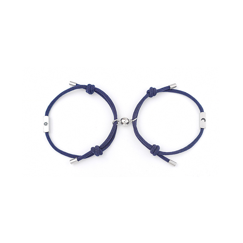 Nihaojewelry Bijoux En Gros Simples Bracelets De Couple Aimant Soleil Et Lune En Acier Inoxydable display picture 2