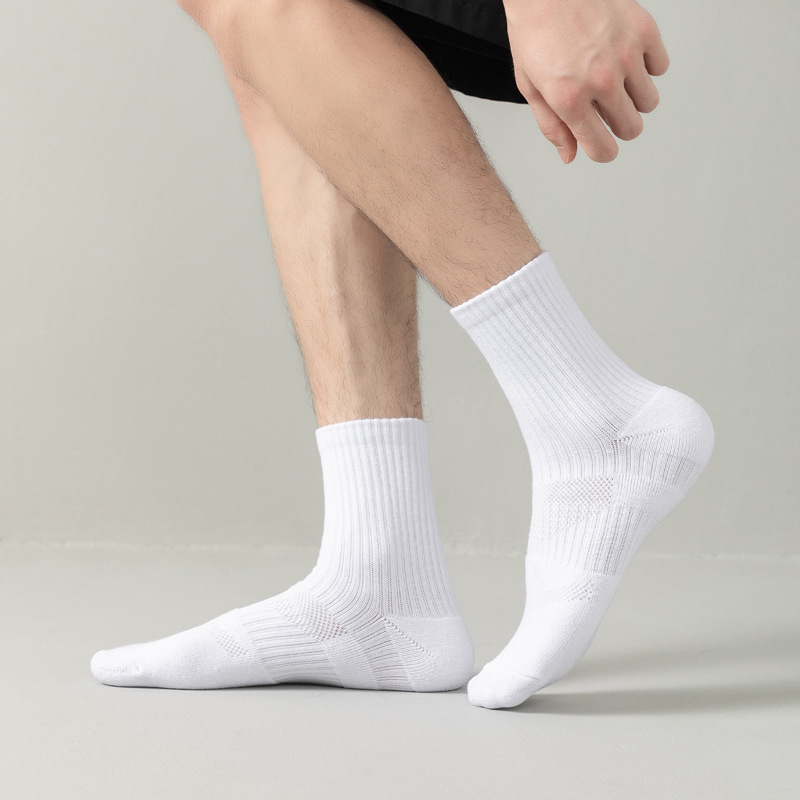 Calcetines transfronterizos para hombres al por mayor de comercio exterior calcetines de tubo transpirables de malla fina de verano, calcetines deportivos antideslizantes que absorben el sudor, desodorantes, calcetines para hombres