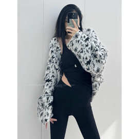 宽松落肩袖显瘦显腿长花色短外套女