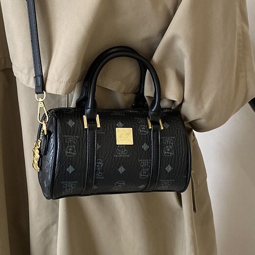 Women's bag new pillow bag woven denim handbag niche European and American trend retro single shoulder bag trendy women's bag Women's bag new pillow bag woven denim handbag niche European and American trend retro single shoulder bag trendy women's bag
