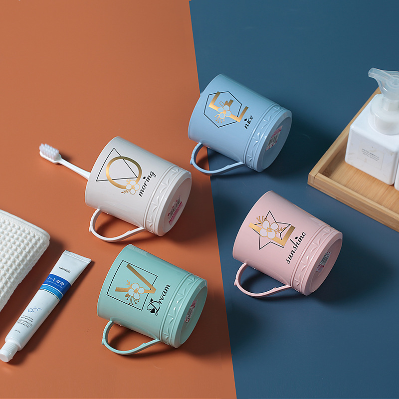 Kannettava hammasharjamuki matkustamiseen opiskelijoille kotiin_voghion.com