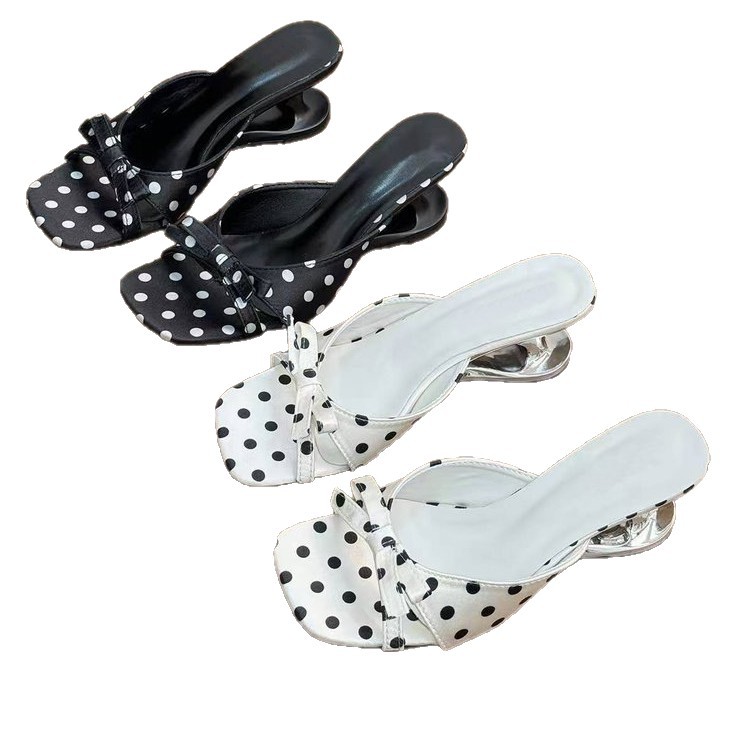 Arco ondulado punto de sandallas de moda femenina 2026 verano nuevo antideslizante de dedos desnudos con hadas sandallas frías image 5