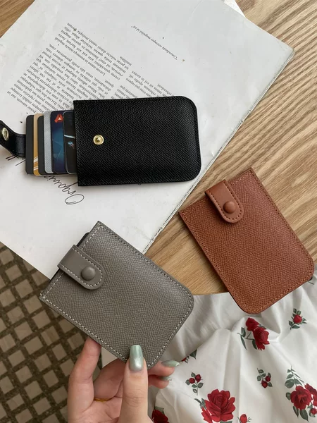 Cross-Border Foreign Trade Hot-Selling Genuine Leather Card Holder Women's Thin Card Holder Portable Cowhide Buckle Credit Card Holder High-Looking New Style