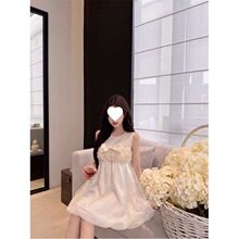 ���Ű�ɫ�o��W���B��ȹŮ�ĺ����Y荿�õ�廨��ȹ�������|��Ůȹ