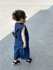 Children's one-piece diaper pants 2023 spring and summer unisex Korean style stylish loose workwear sleeveless denim onesie