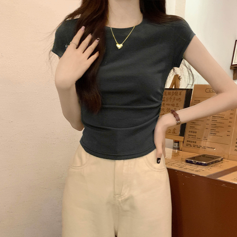 짙은 회색