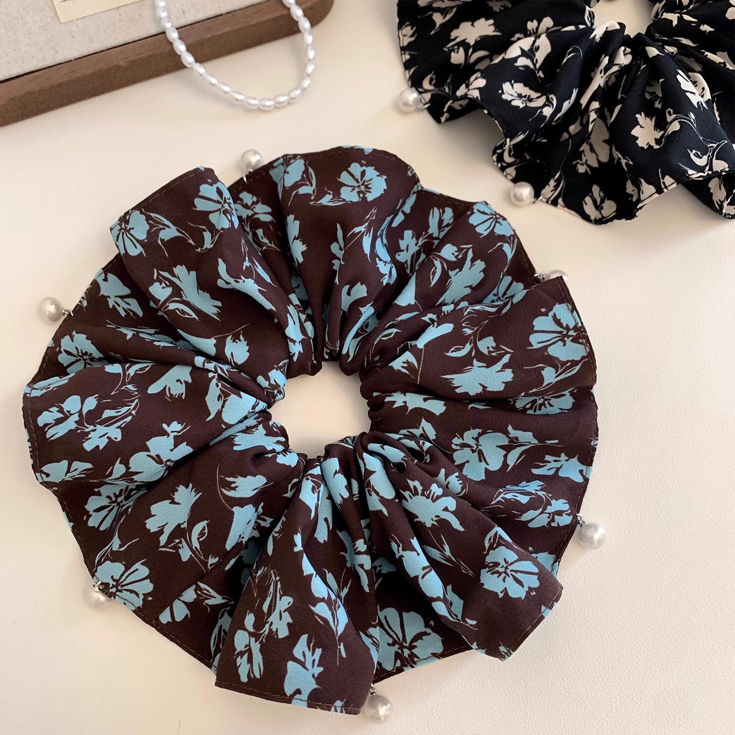Vintage Perlen Scrunchie Mit Blumenmuster Damen Haarschmuck_voghion.com