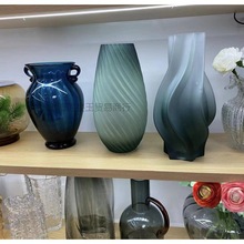孤品花瓶，琉璃工艺微气泡，料纹正常现象，介意者慎拍