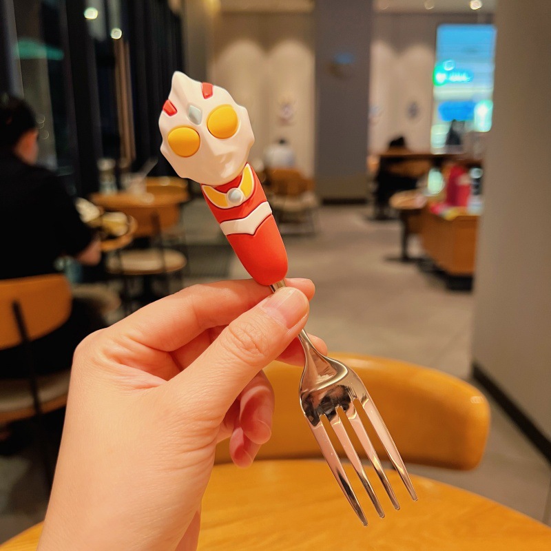 레드 울트라맨 포크