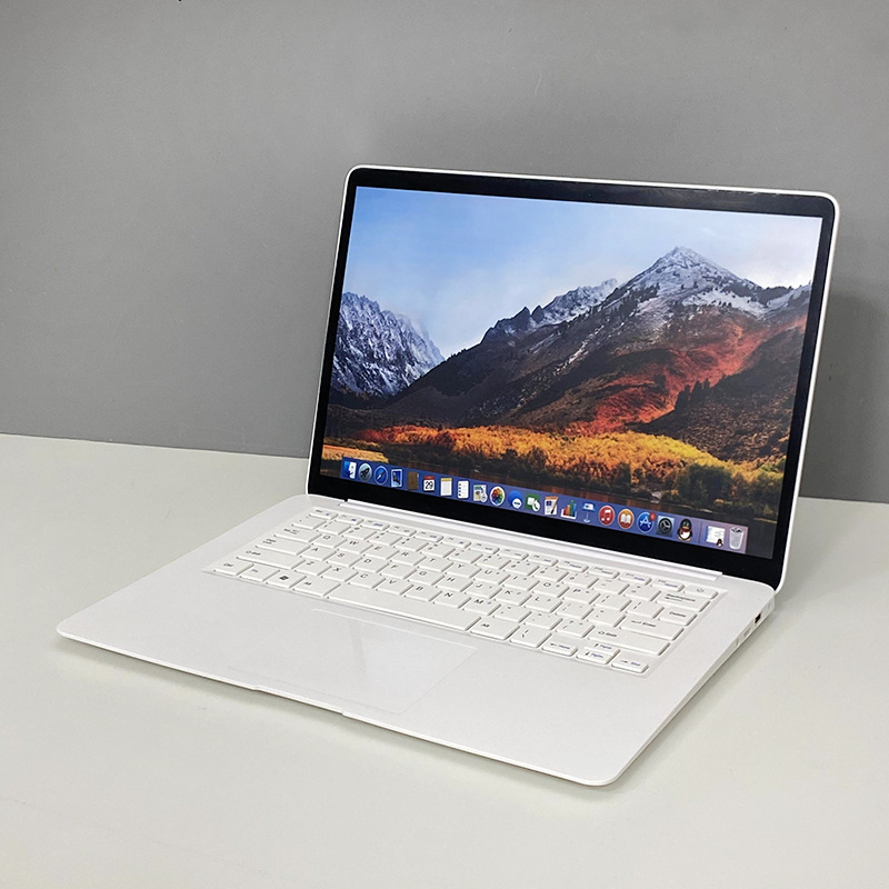 Simulación de computadora props 13.3 modelo de Apple ultra delgada modelo de escritorio sala modelo props
