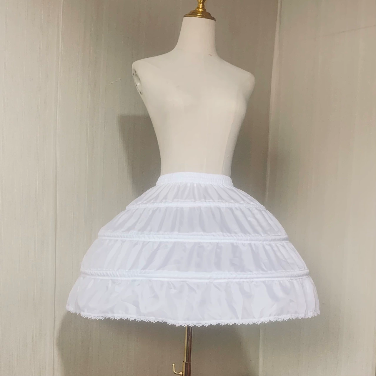 Взрослый cos насилие с тремя кругами рыбьей кости 44 см юбка свадебное платье Лолита Лолита исполняет пушистую юбку