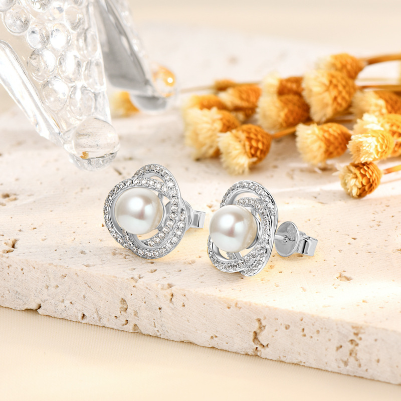 Elegant Silver Jewelry: Simple Moissanite Flower & Natural Freshwater Pearl Stud Earrings, Women's Versatile S925 Accessories