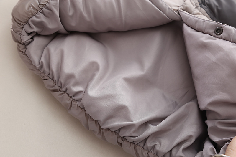 Vêtements pour garçons, style hiver avec manteau en coton épais en peluche, nouvel article 2024, gilet à capuche à blocs de couleurs pour bébé et enfant_voghion.com